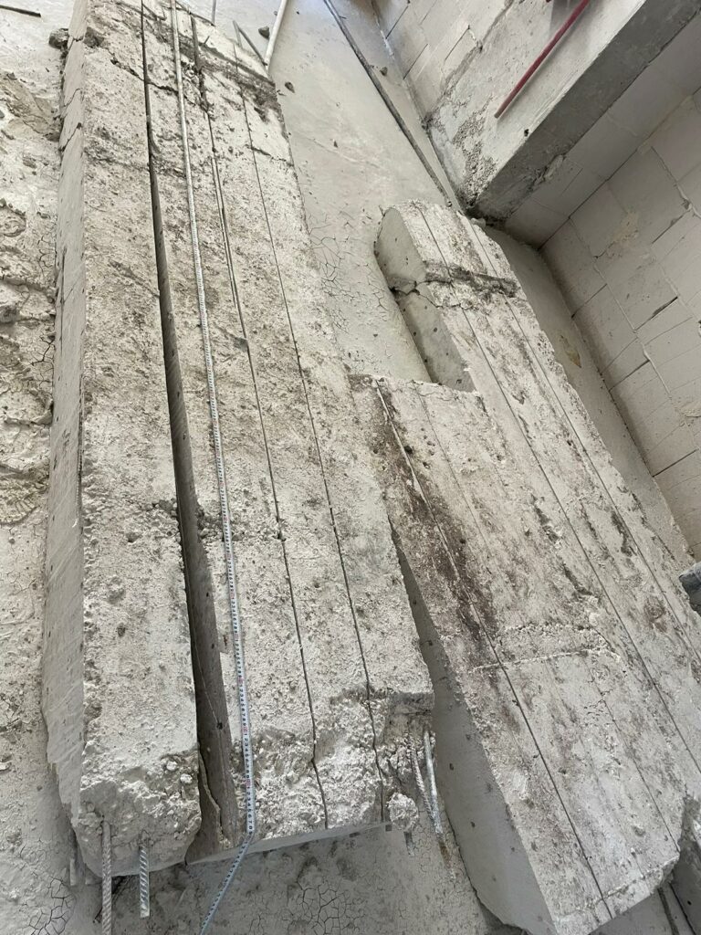 הריסת קירות עם קידוחי יהלום בפינות למניעת חריגה עפ דרישת מהנדס